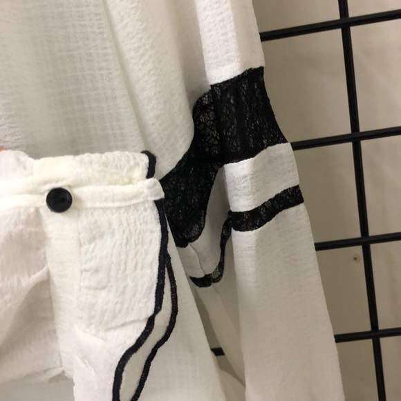 Black and white Cad blause - Picture 4 of 7